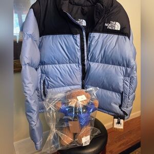 Women 3x The North Face 1996 Nuptse Jacket in Folk Blue